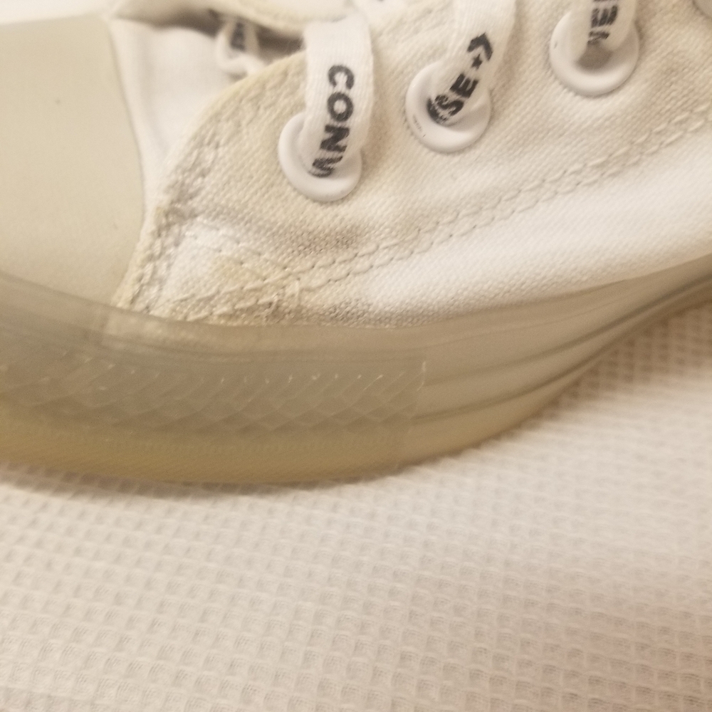 Converse Chuck Taylor With New Pair of Socks - Picture 11 of 16